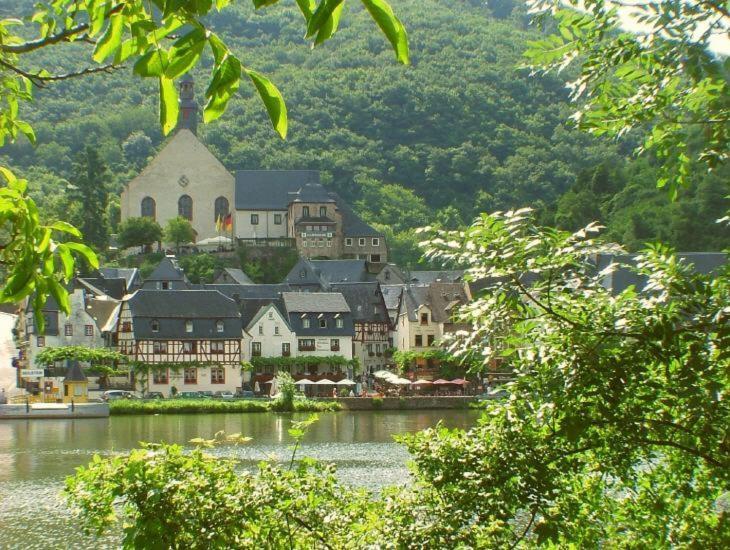Hotel Gute Quelle Beilstein  Extérieur photo